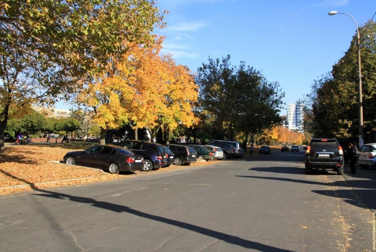 Afganskii Park Apartment Κισινάου Εξωτερικό φωτογραφία